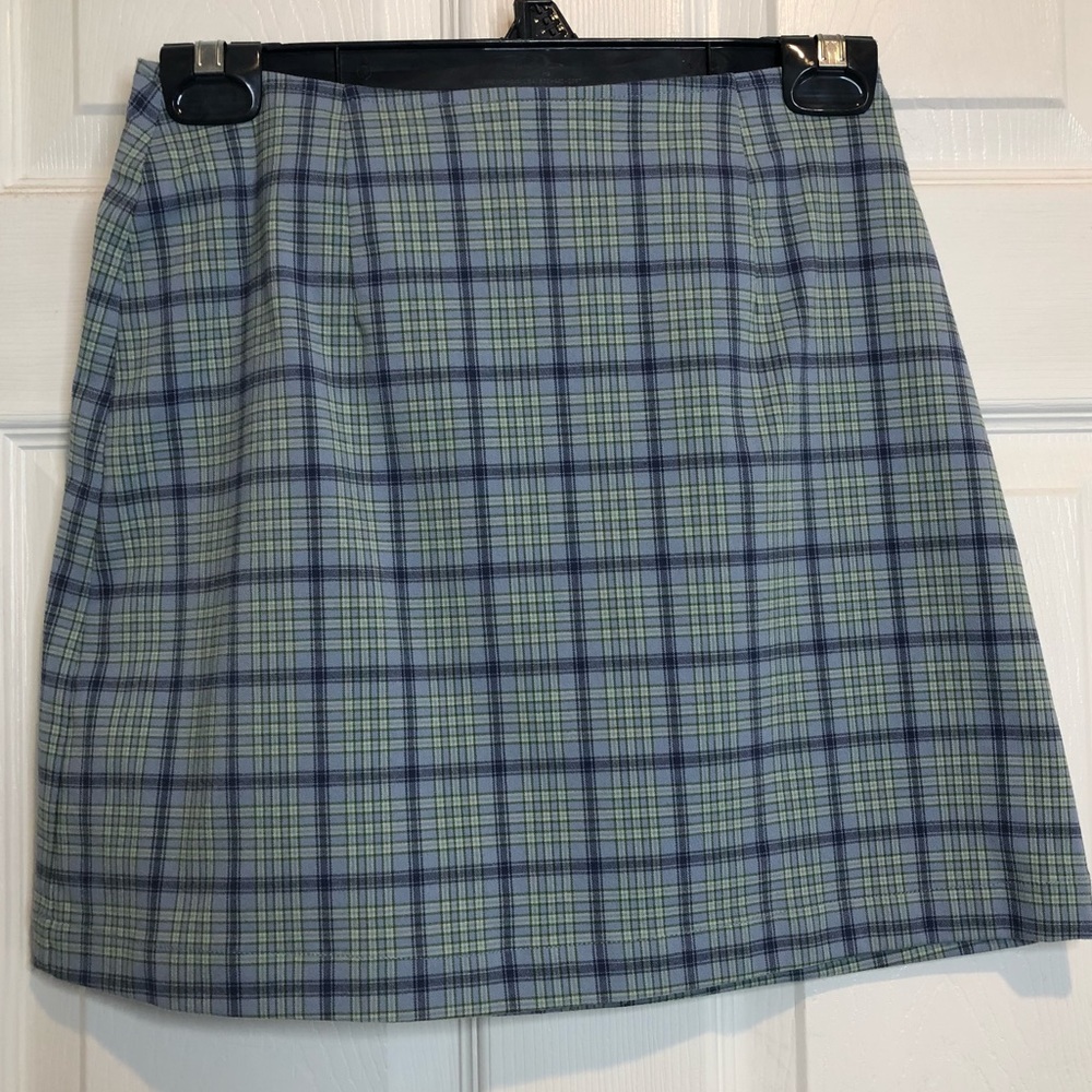 3️⃣ for $10🎉Limited Plaid Skirt